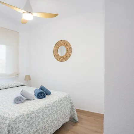 Golden Park Urb Apartment